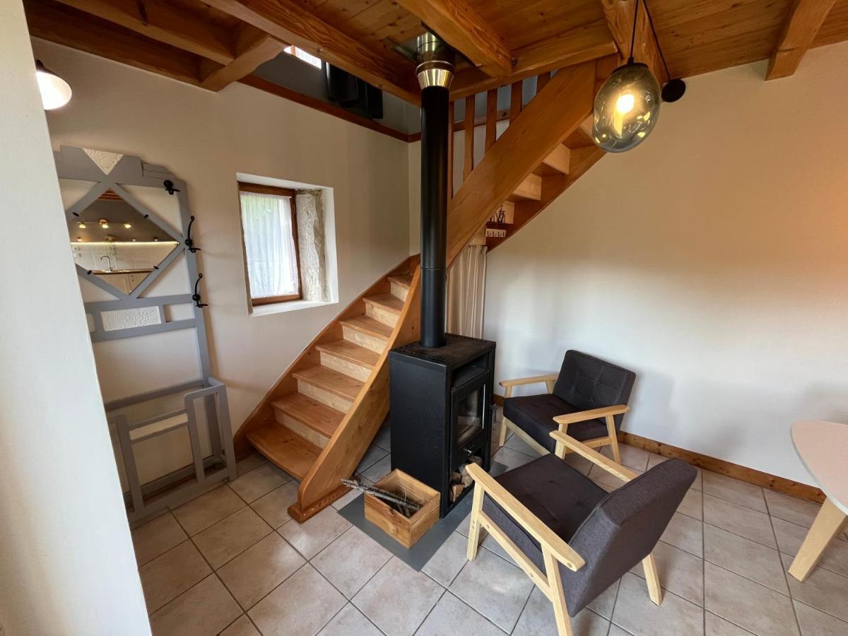 La Maison Des Commis Morestel Eksteriør billede